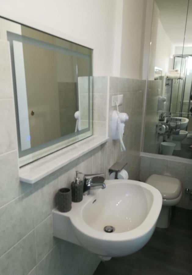 Cavour17 Appartement San Remo Buitenkant foto