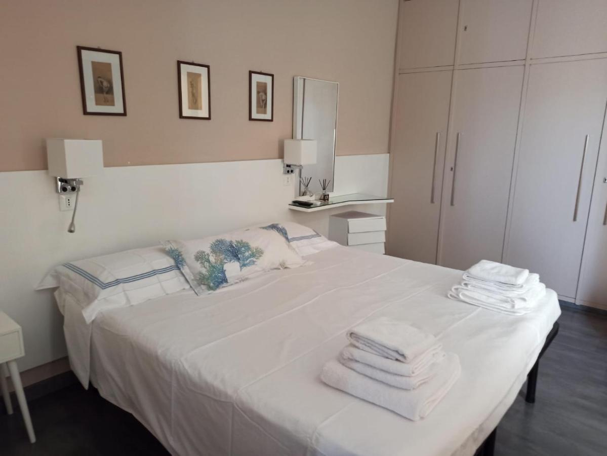 Cavour17 Appartement San Remo Buitenkant foto